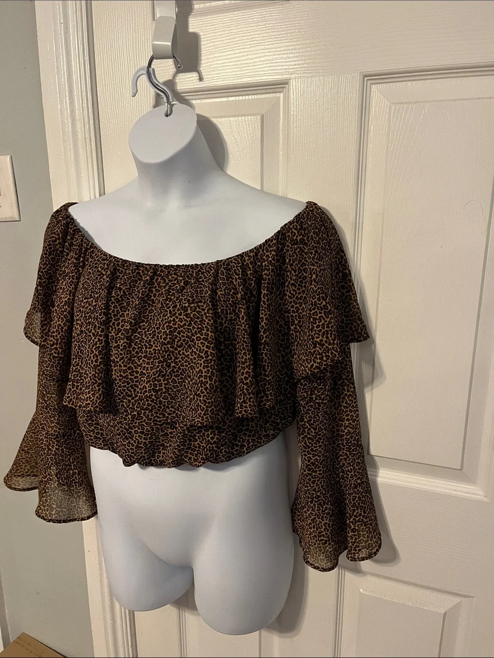 Show Me Your MuMu Brown Leopard Off-Shoulder Love Spell Ruffle Crop Top - Picture 7 of 15